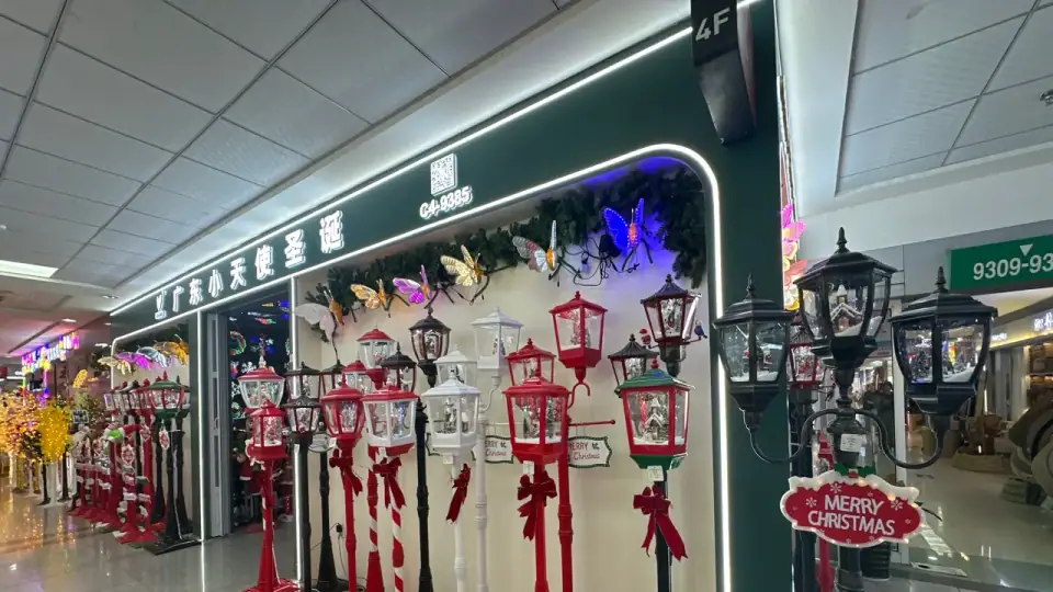 Little Angel Christmas Lighting storefront